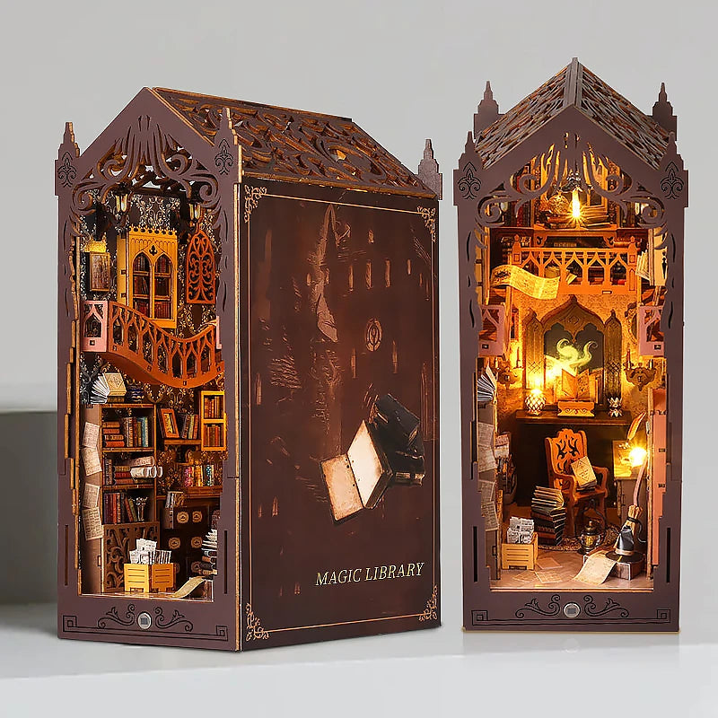 The Magic Library - Harry Potter Themed Book Nook